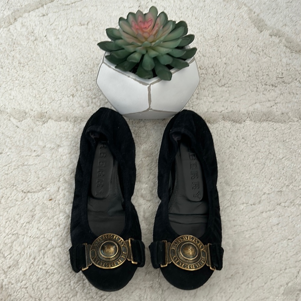Burberry ballet flats 🩰